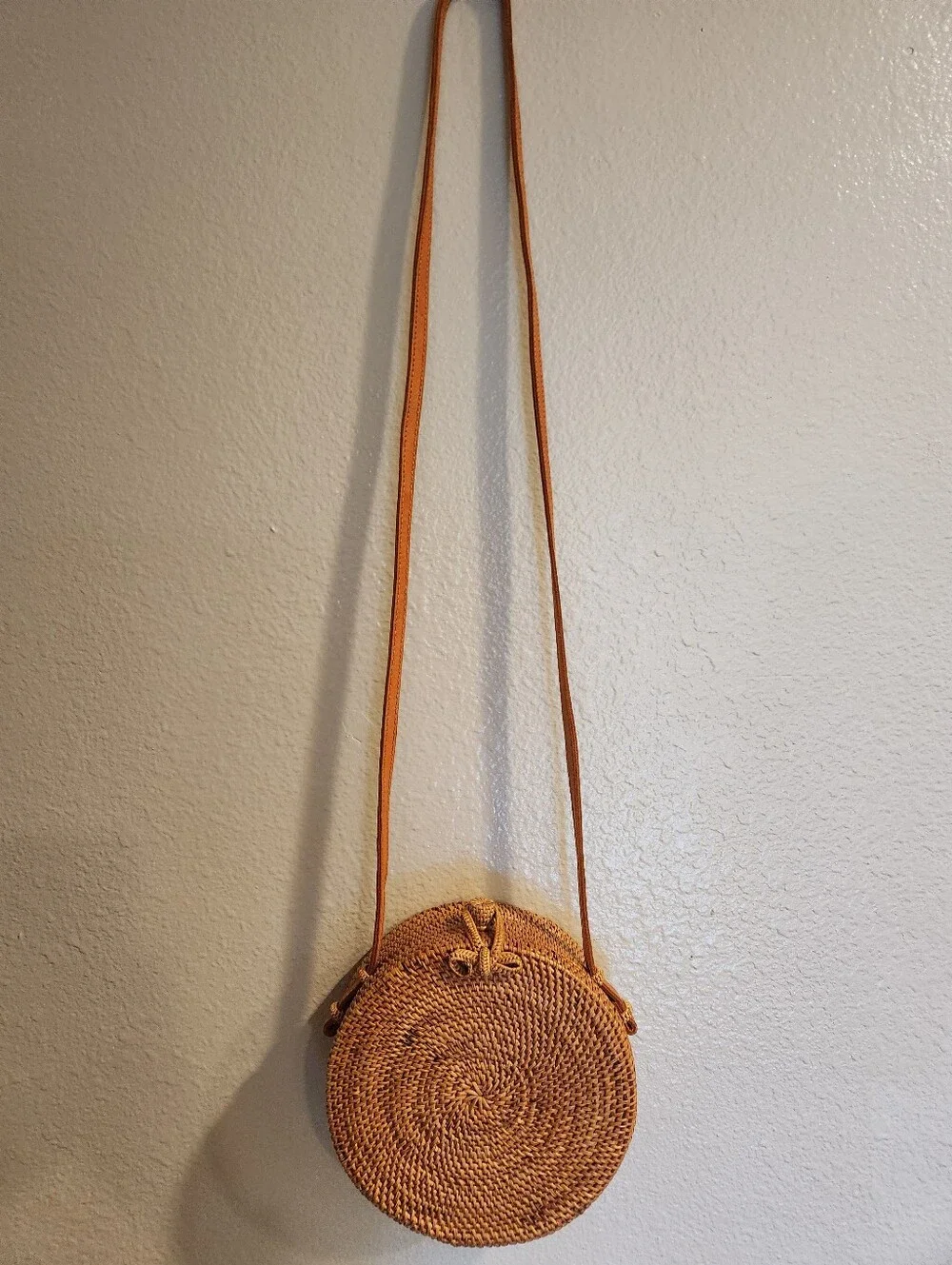 Woven Round Crossbody Bag in Natural Tan